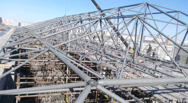 巩义细数网架装配中抉择应用钢结构对室第的优势